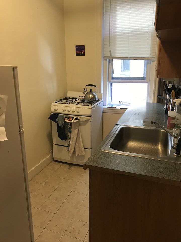 360 Riverway #8 - Photo 5 of 14