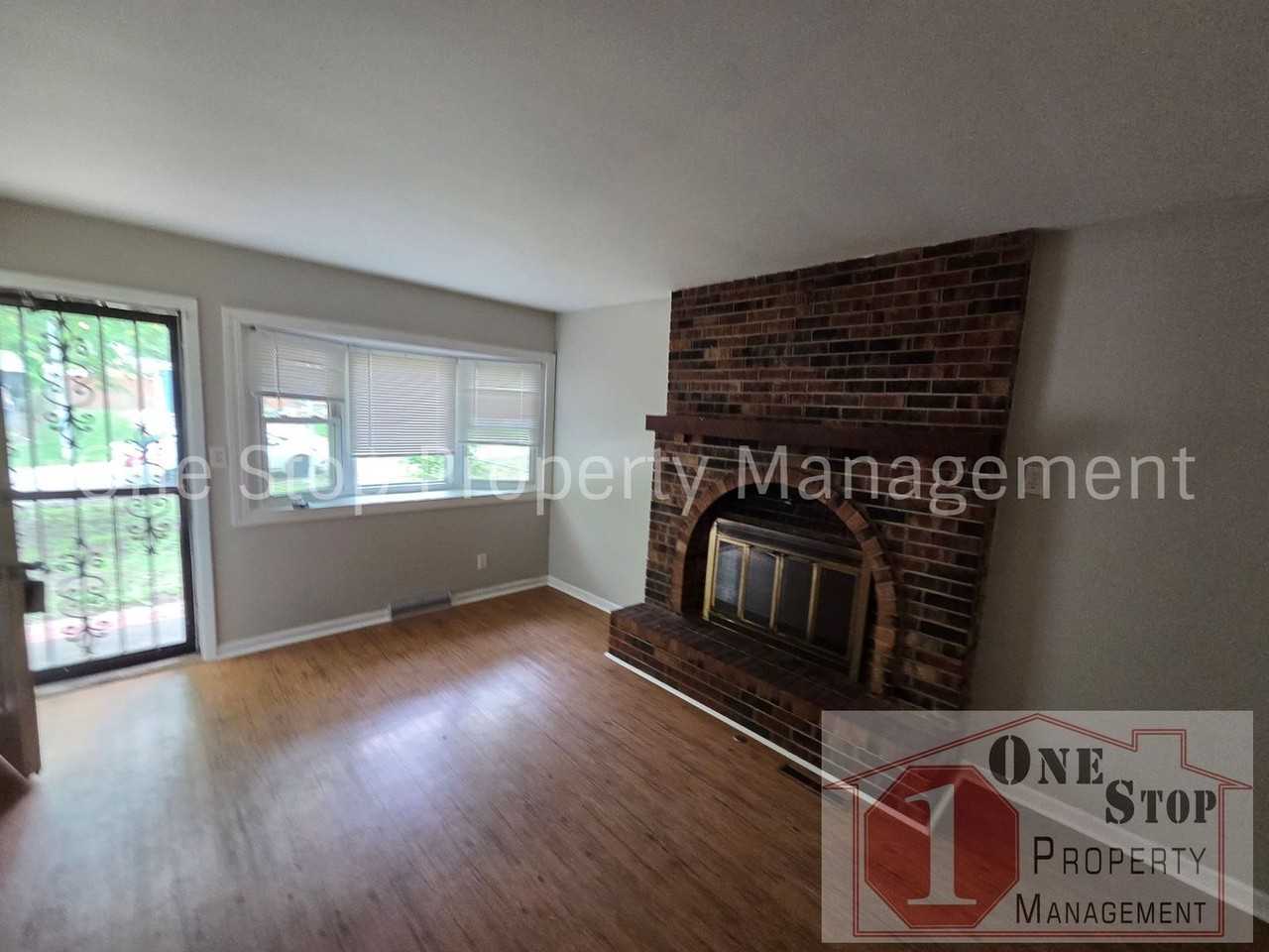 1105 S Leslie St - Photo 2 of 20