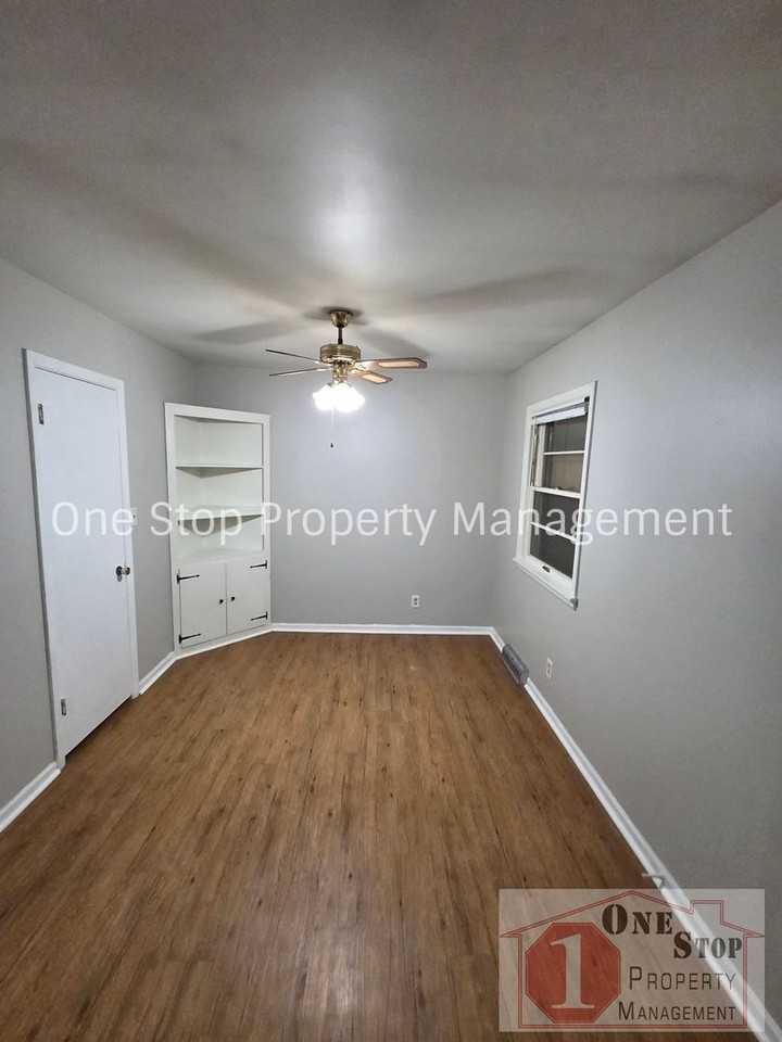 1105 S Leslie St - Photo 7 of 20