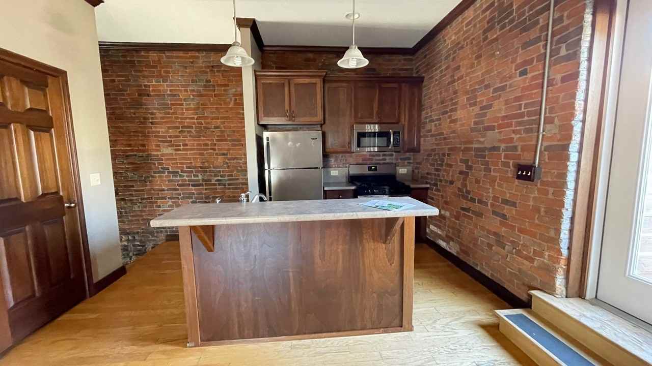 115 N 10th St - Photo 4 of 14