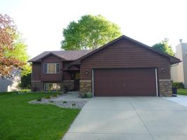 featured image of 808 Chalet Dr Nw
