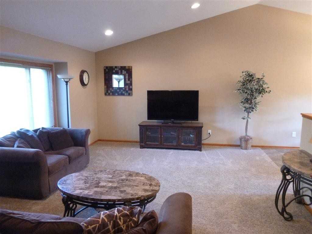 808 Chalet Dr Nw - Photo 7 of 15