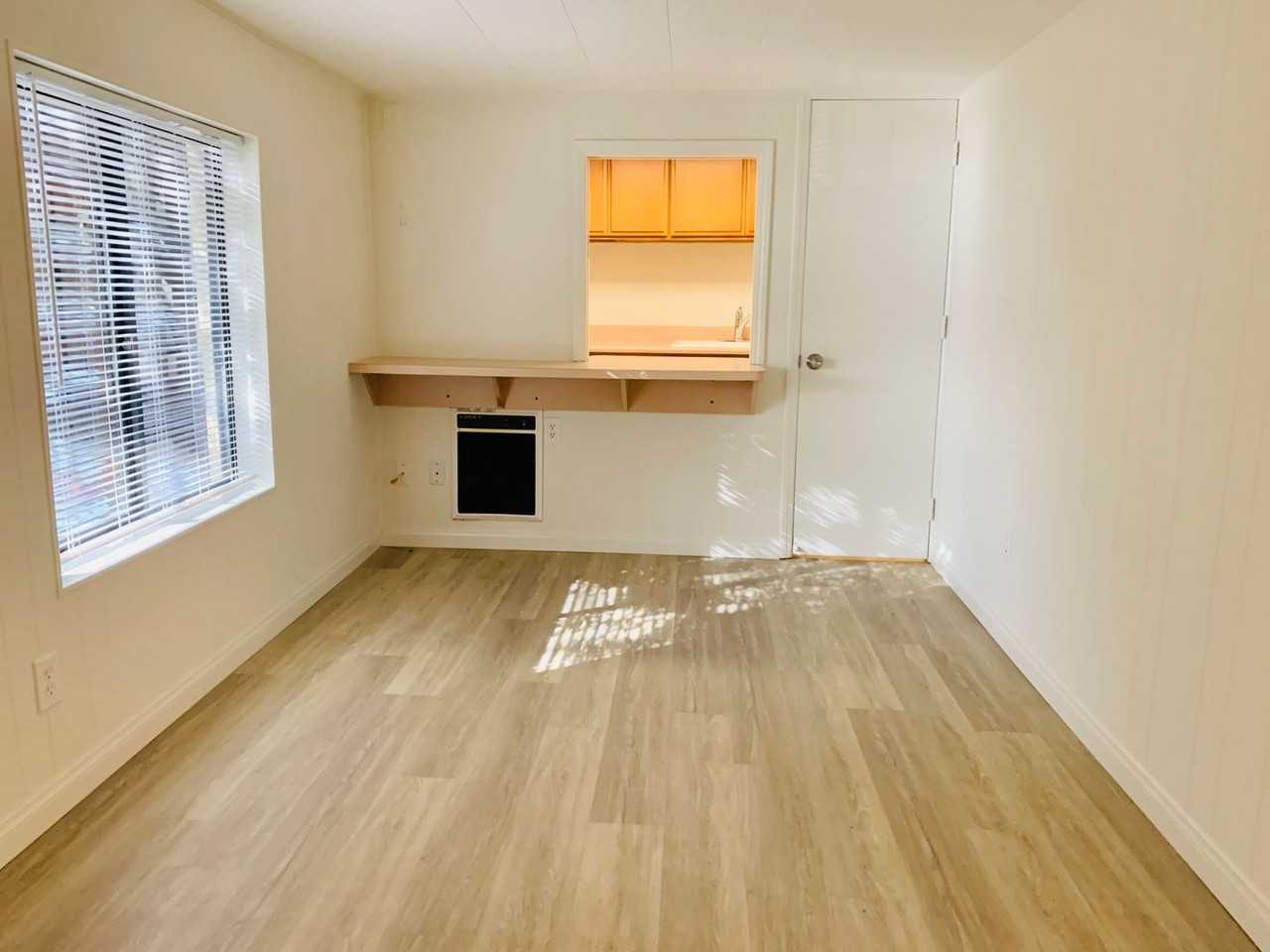 222 Bonair St #222 - Photo 3 of 20