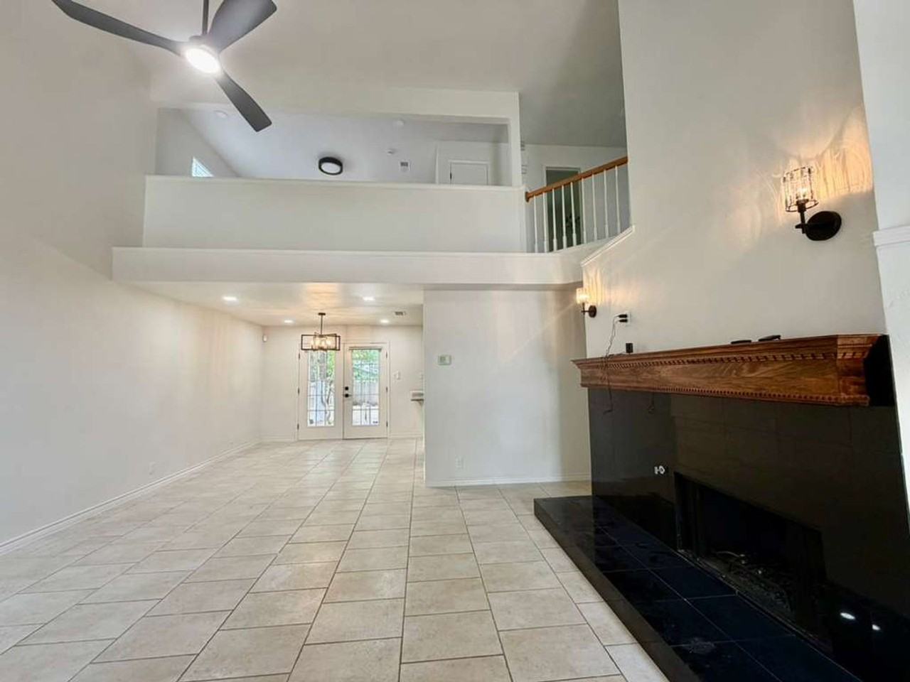 6026 Elk Vly - Photo 3 of 22