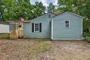featured image of 2218 Holt Dr