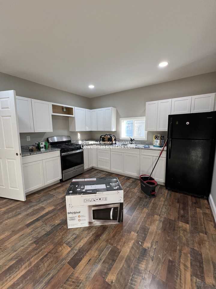 76 Mount Vernon St #1 - Photo 5 of 21