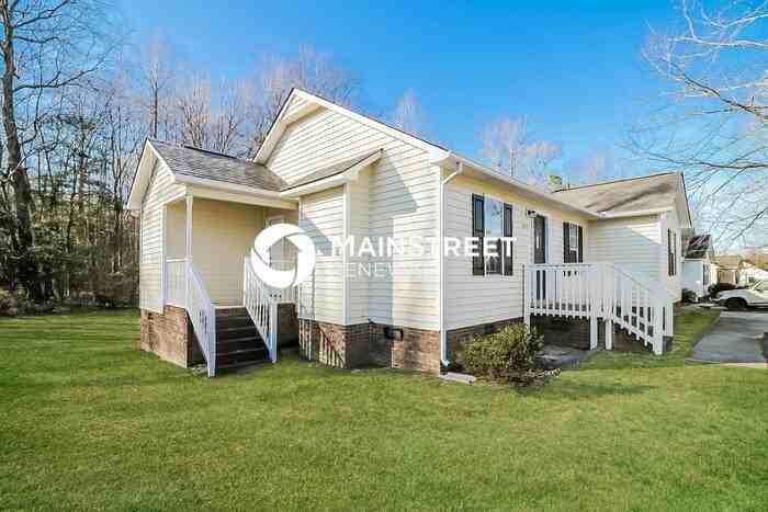 1457 Smokey Mountain Dr - Photo 3 of 16