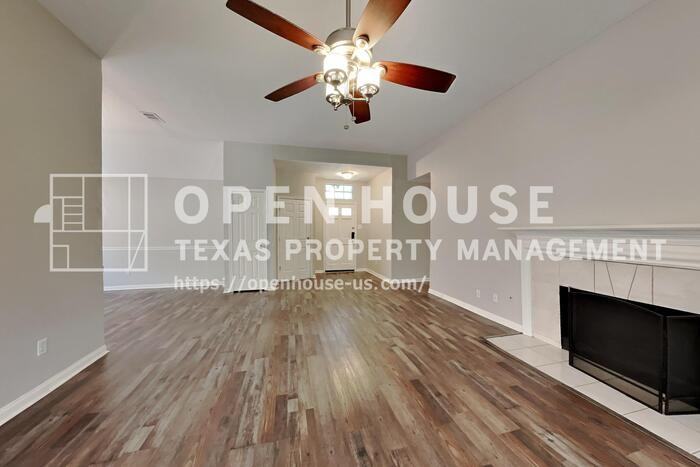 9331 Charter Pine St - Photo 4 of 22