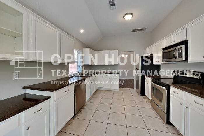 9331 Charter Pine St - Photo 6 of 22