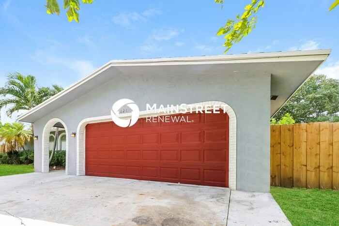628 Sw 18th Ave - Photo 2 of 16