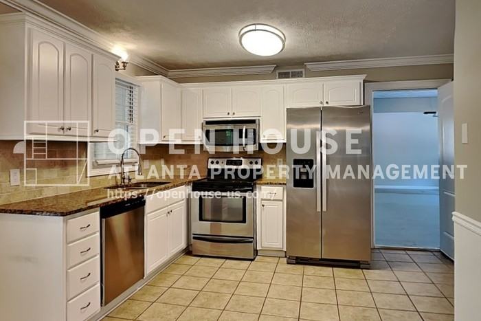 2406 Southern Oak Dr Sw - Photo 6 of 21