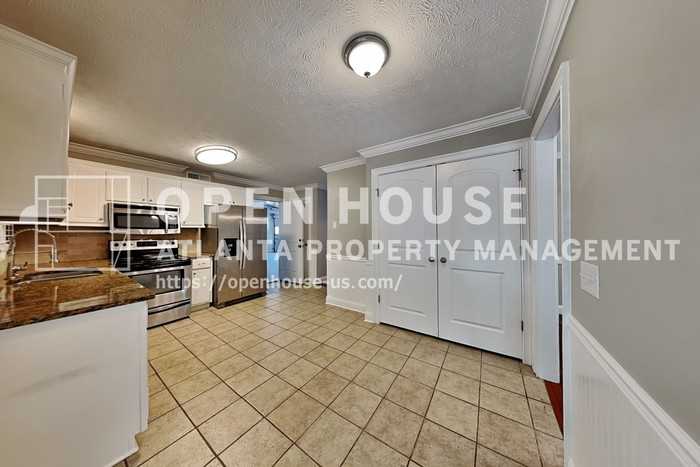 2406 Southern Oak Dr Sw - Photo 7 of 21