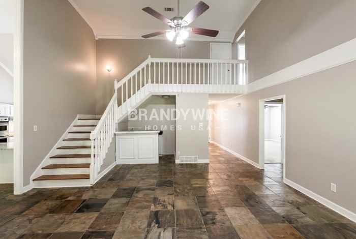 8606 Dena Cv W - Photo 4 of 21