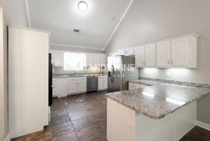 8606 Dena Cv W - Photo 6 of 21