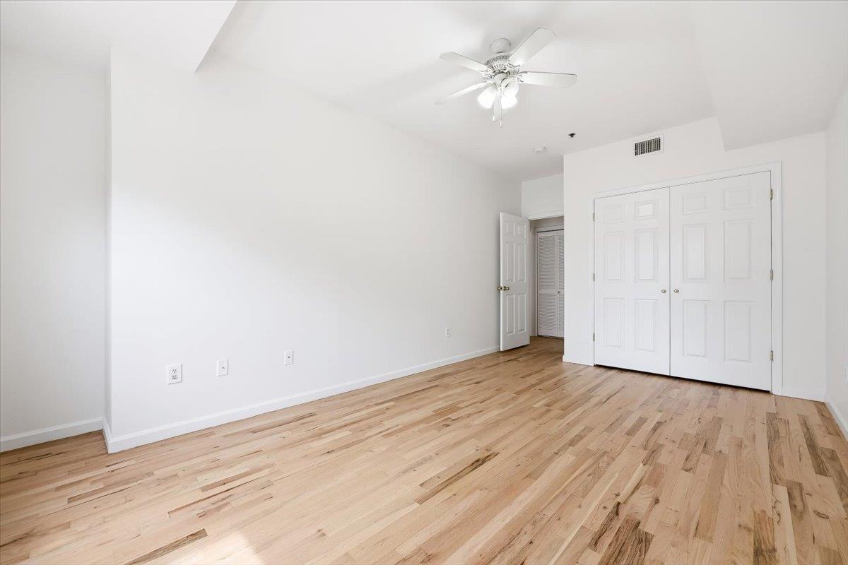 205 Madison St - Photo 4 of 12