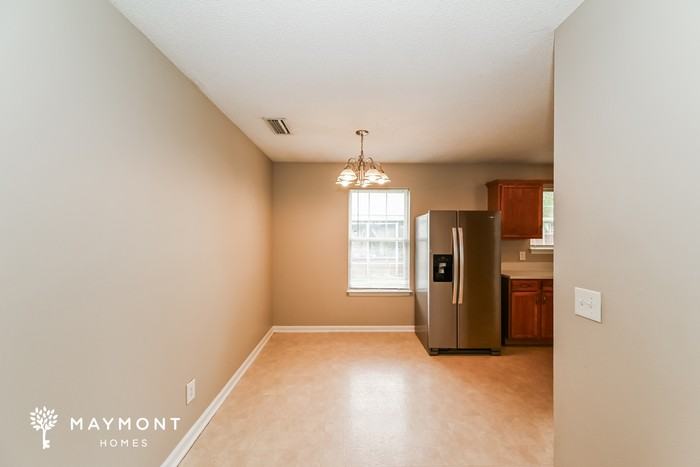 515 Cedar Park Cir - Photo 6 of 15