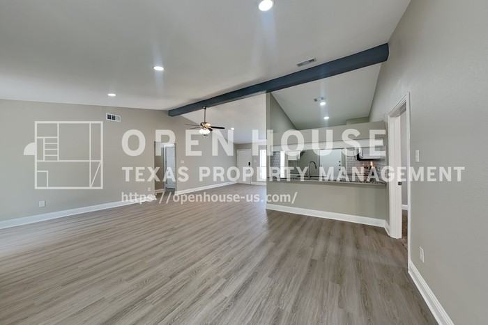 5300 Virburnum Ct - Photo 4 of 20
