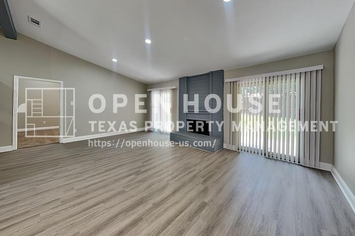 5300 Virburnum Ct - Photo 6 of 20
