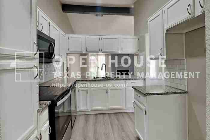 5300 Virburnum Ct - Photo 7 of 20