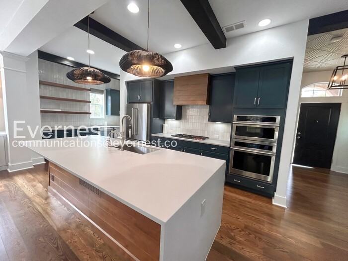 841 Uinta Way - Photo 4 of 18