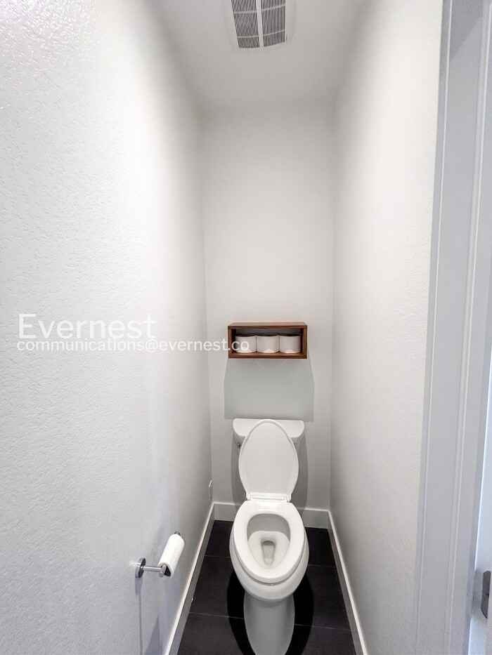 841 Uinta Way - Photo 7 of 20