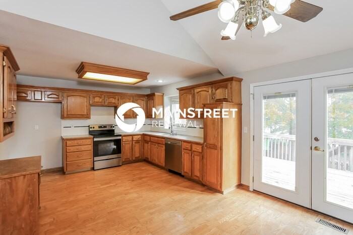 817 Sw Highland Ave - Photo 6 of 17