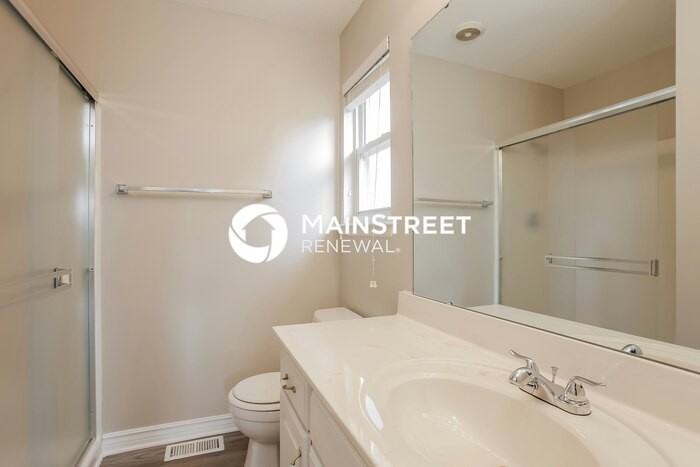 817 Sw Highland Ave - Photo 7 of 17