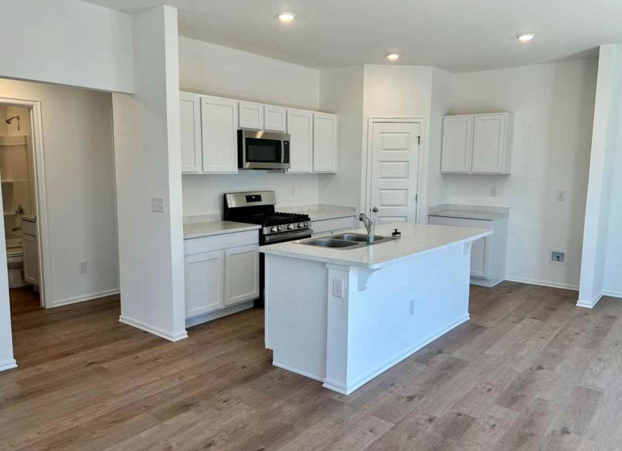 12040 Sw 36th St - Photo 5 of 6