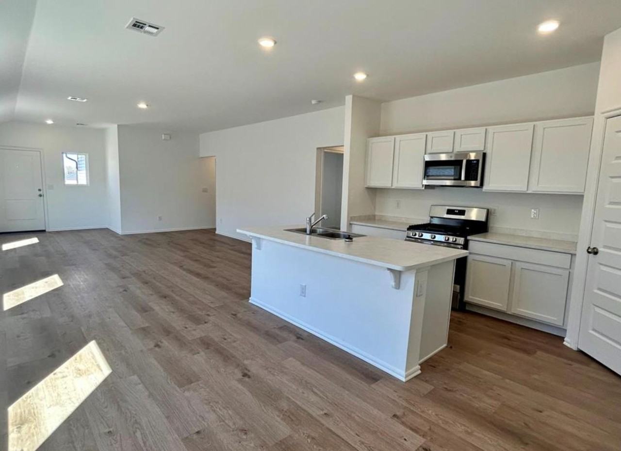 12040 Sw 36th St - Photo 6 of 6