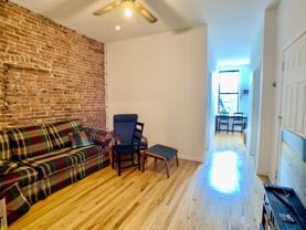 912 Washington St - Photo 1 of 1