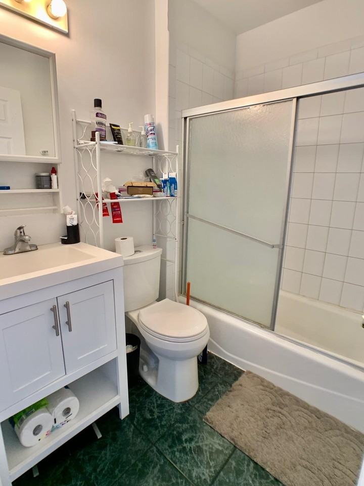 912 Washington St - Photo 2 of 8
