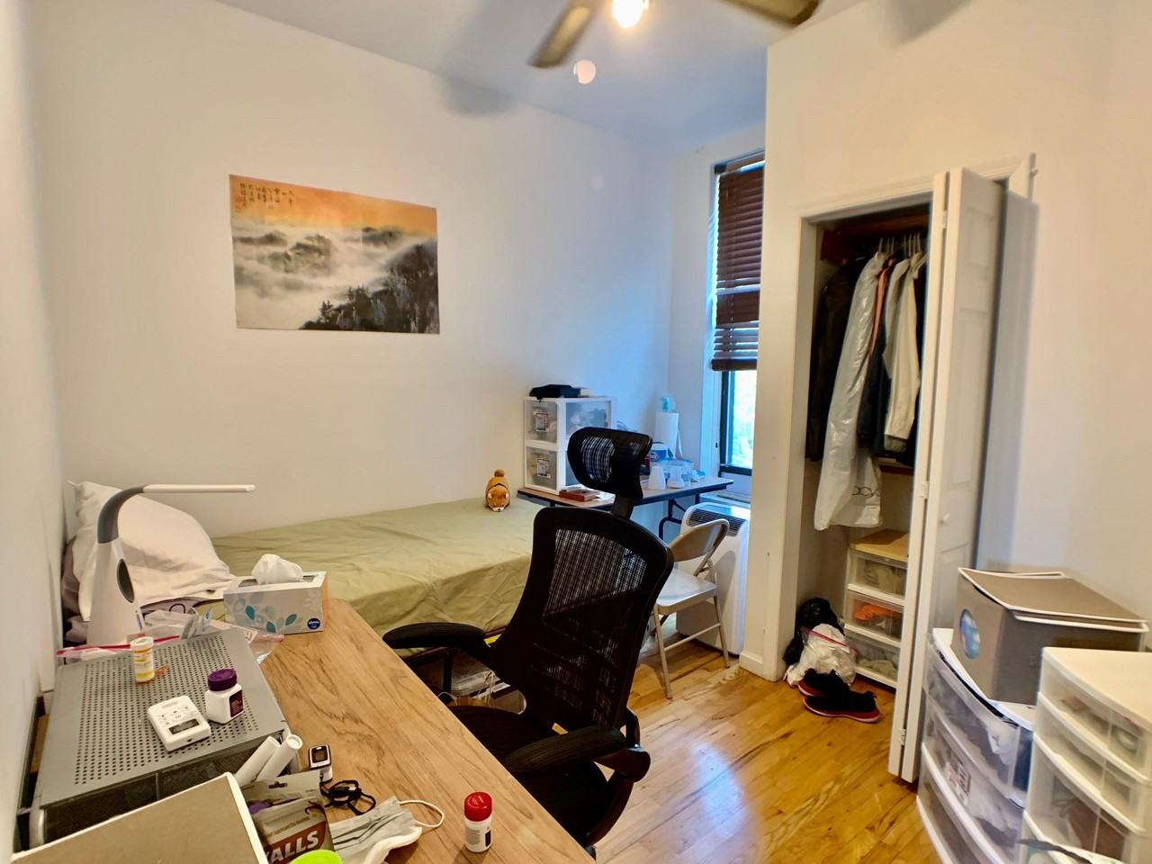 912 Washington St - Photo 6 of 8