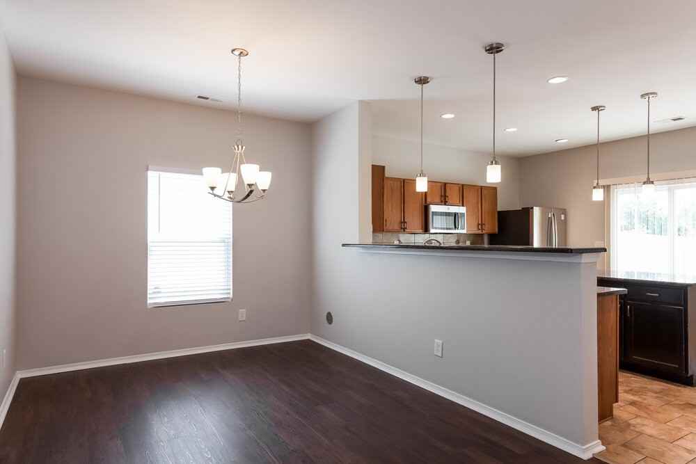 2118 Buckleigh Dr - Photo 6 of 17