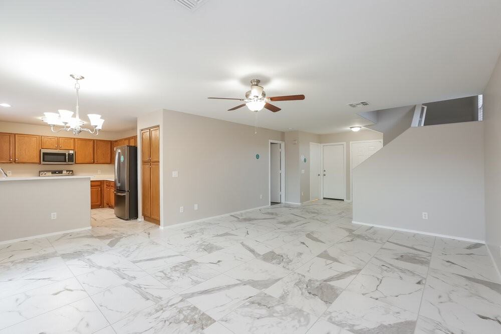 11845 W Lupine Ave - Photo 5 of 17
