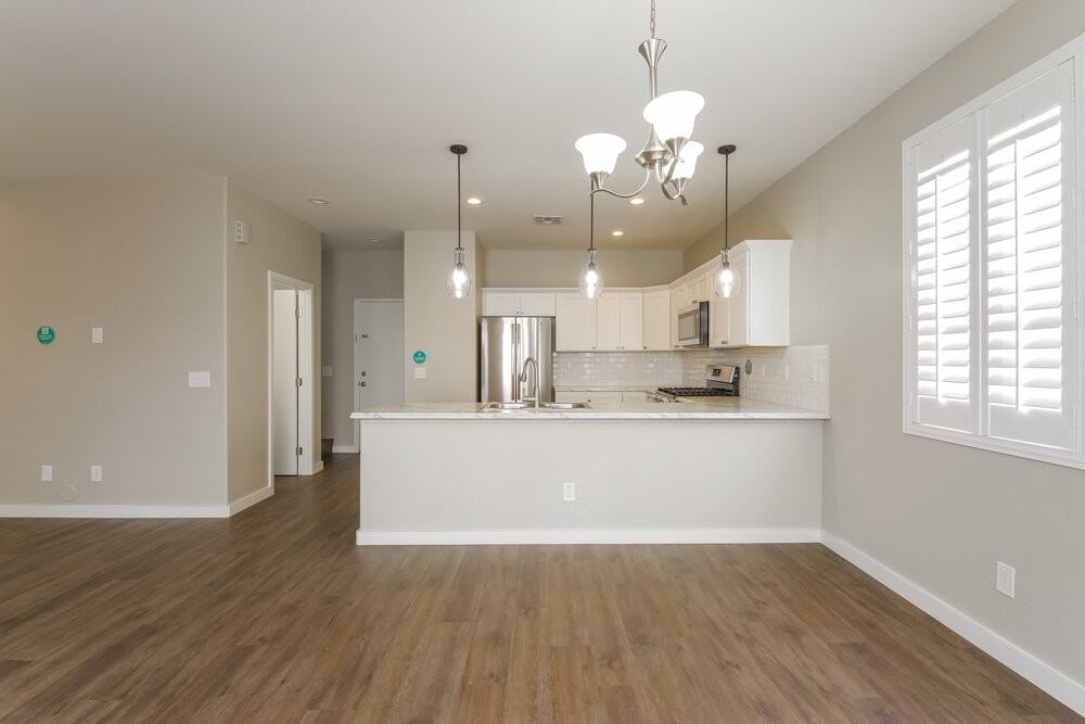 3218 W Glendale Ave #37 - Photo 6 of 17