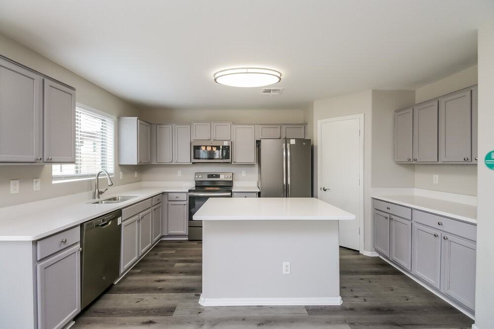 8834 W Toronto Way - Photo 6 of 17