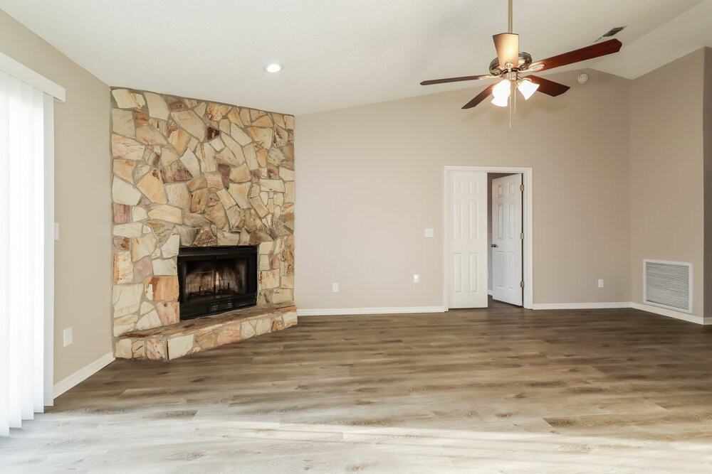 7749 Pikes Peak Dr - Photo 4 of 14