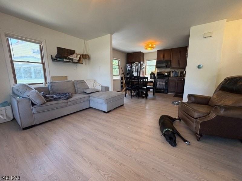 14 Roxbury Dr - Photo 3 of 8