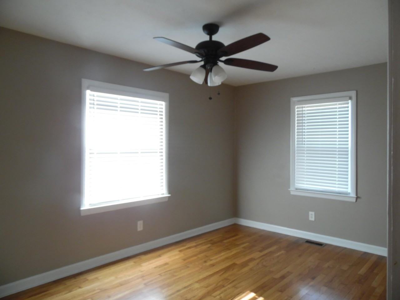 801 Marcellus Dr - Photo 6 of 10