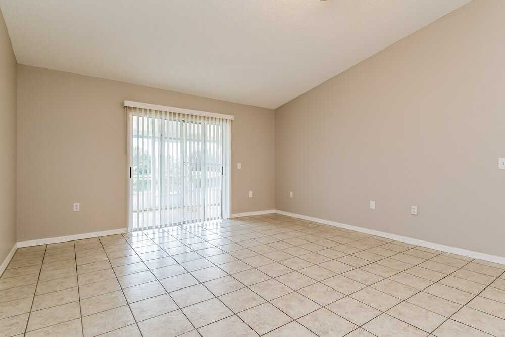 65 Reeding Ridge Dr W - Photo 3 of 16