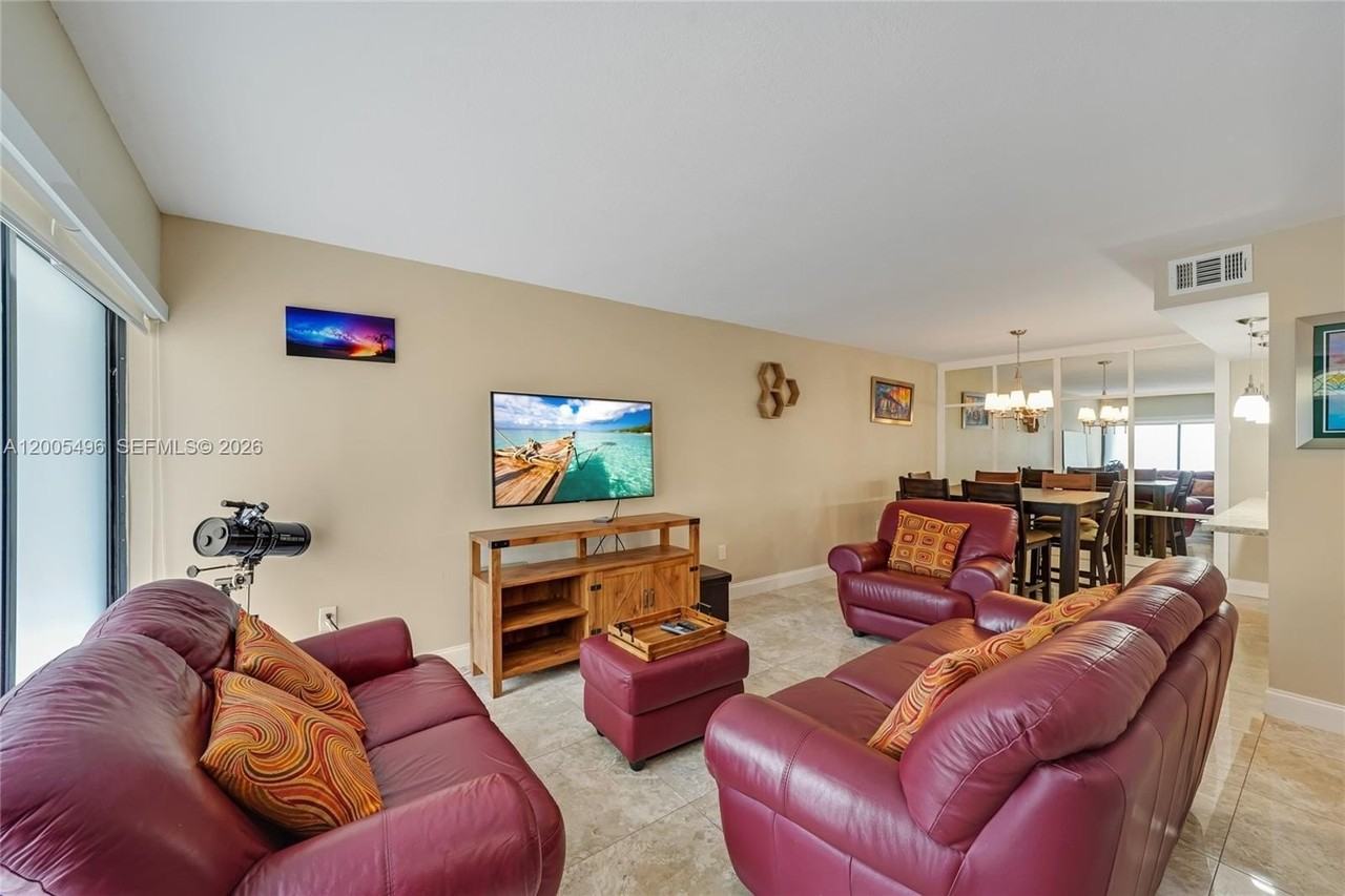 10535 Sw 154th Ct #6 - Photo 5 of 37
