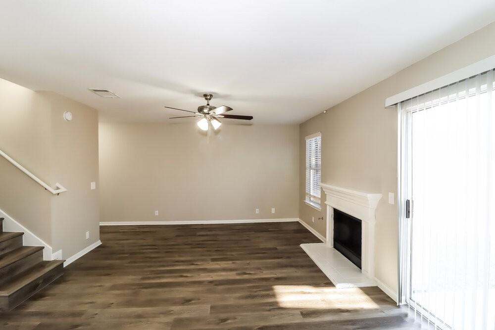21013 Godolophin Ct - Photo 6 of 17