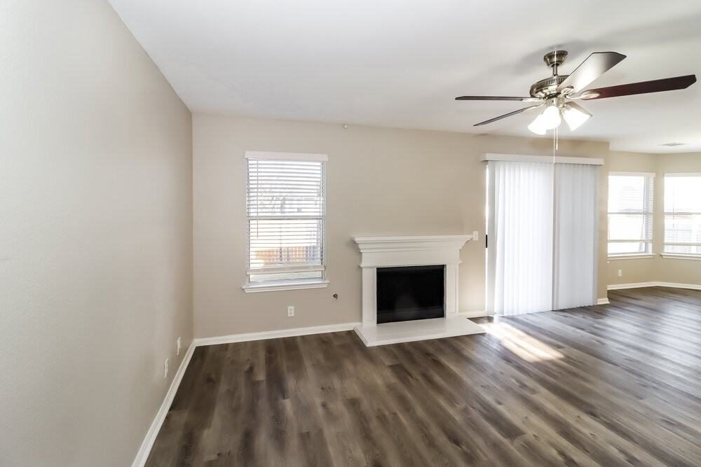 21013 Godolophin Ct - Photo 7 of 17