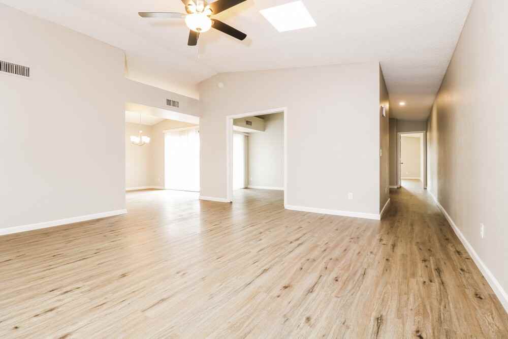 11175 N 82nd Ln - Photo 5 of 16