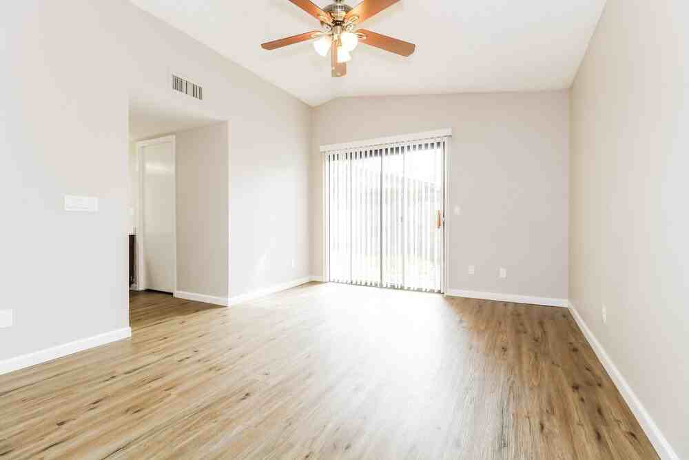 11175 N 82nd Ln - Photo 6 of 16