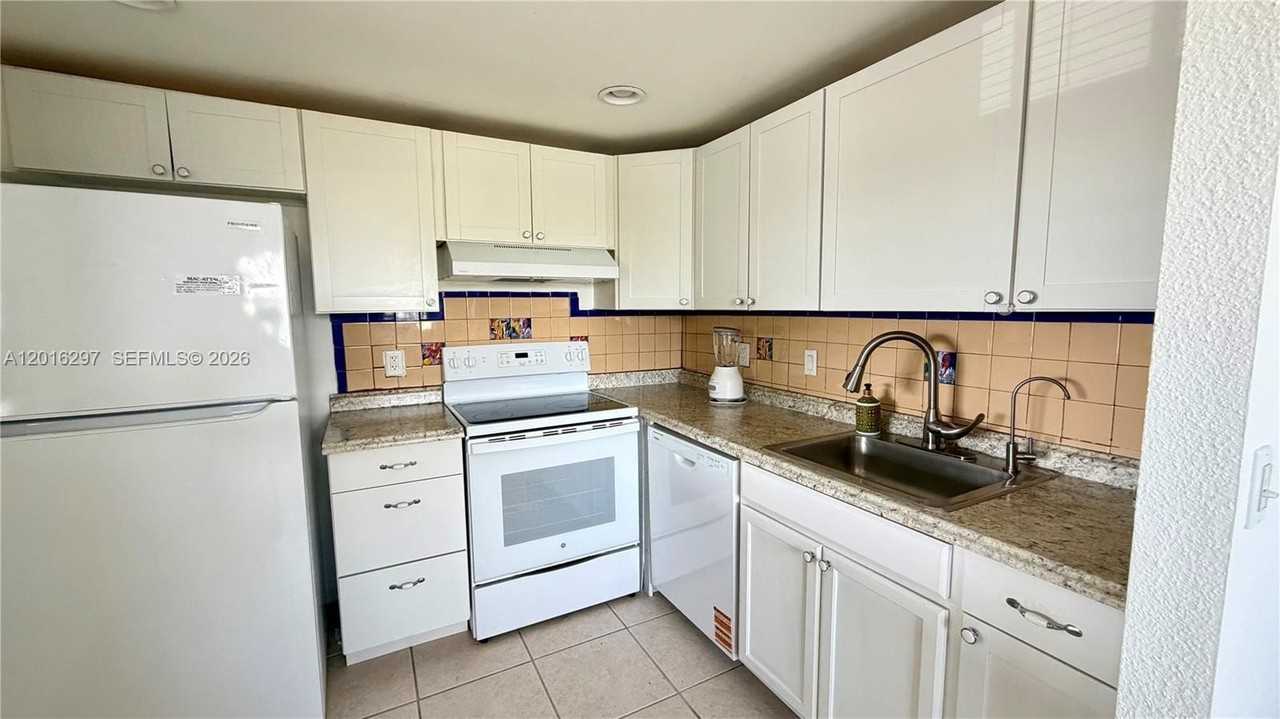 459 Monaco J #459 - Photo 4 of 24