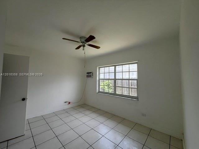 441 Sw 10th St #4 - Photo 5 of 18