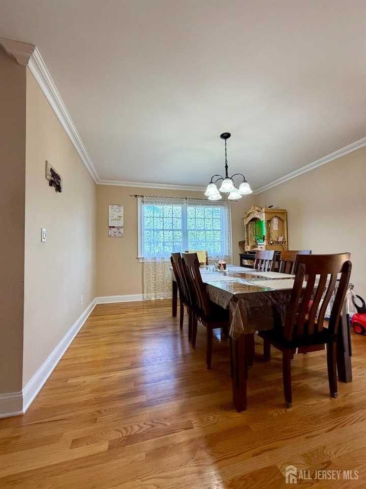 214 Rivercrest Dr - Photo 5 of 30