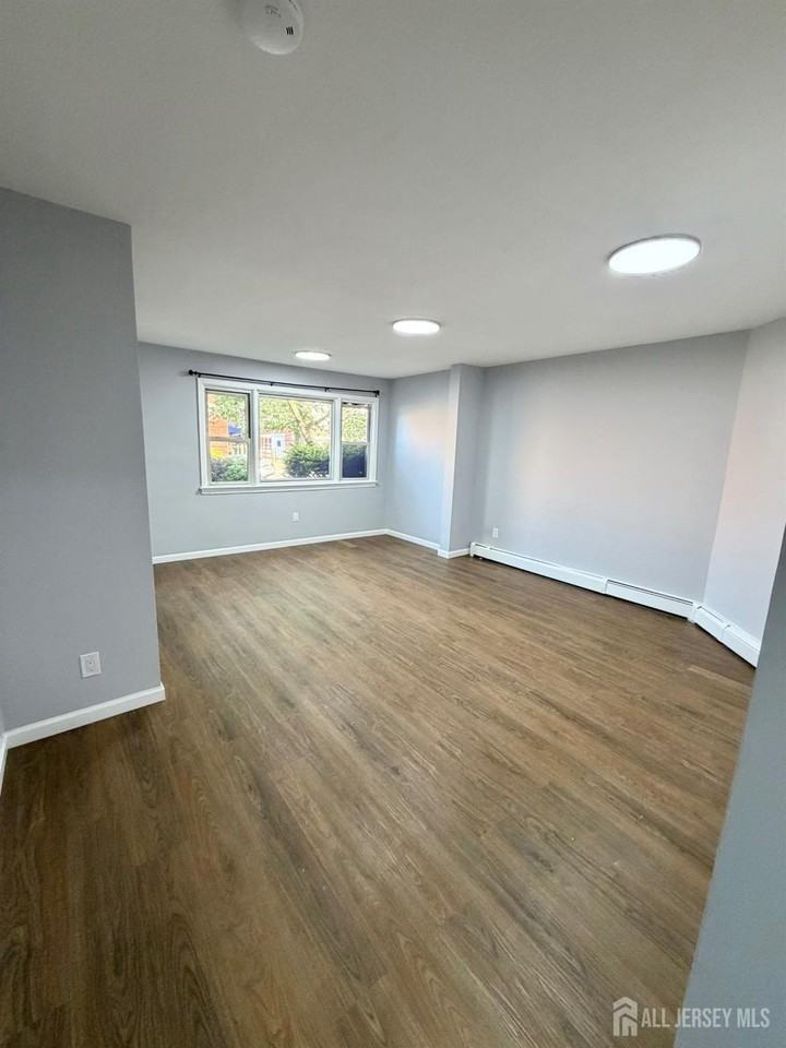 141 Emerson St #1 - Photo 2 of 9