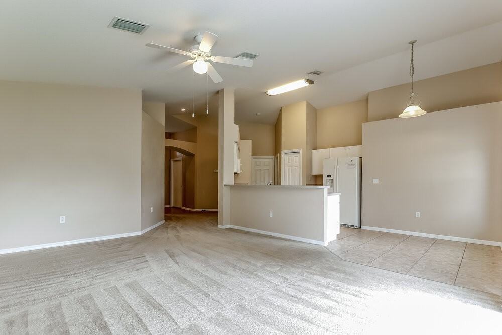 3843 Lockridge Dr - Photo 3 of 16